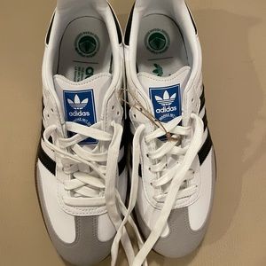 Adidas Sambas NWT - men’s 6/women’s 7